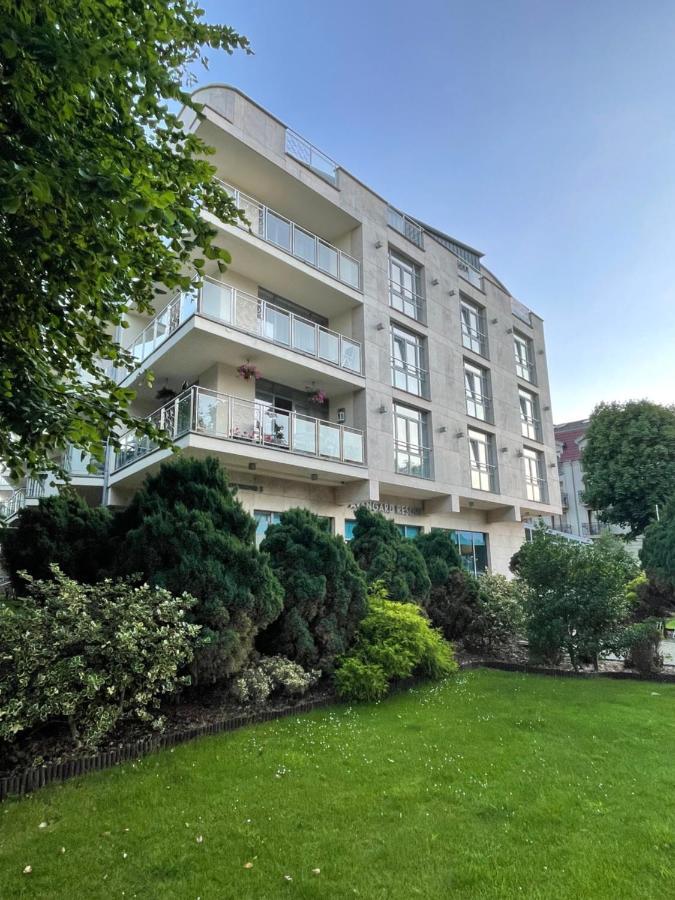 Avangard Prestige Свиноуйсьце Экстерьер фото