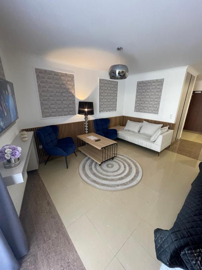 Avangard Prestige Свиноуйсьце Экстерьер фото