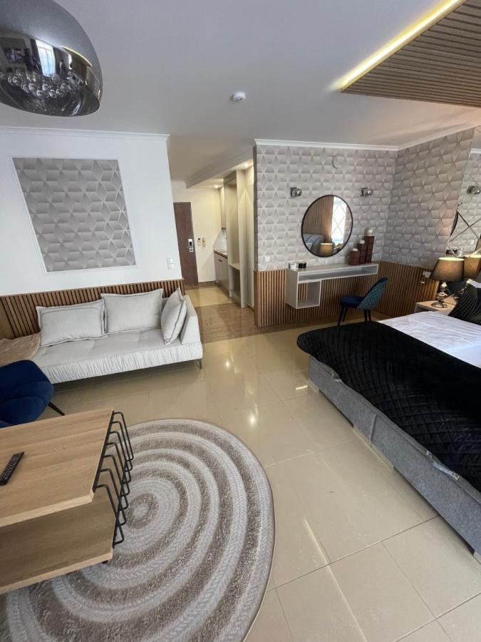 Avangard Prestige Свиноуйсьце Экстерьер фото